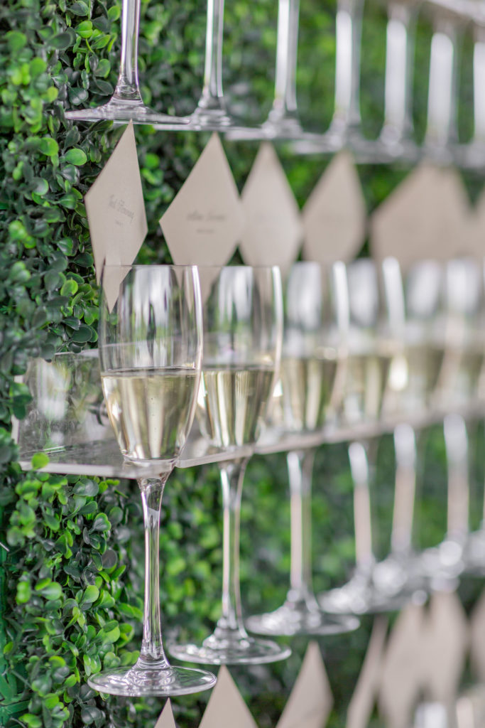 champagne wall seating chart