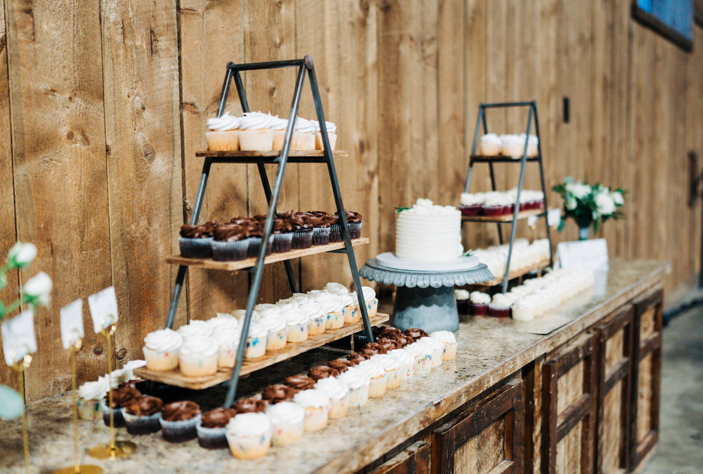 cupcakes wedding dessert